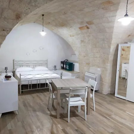 Appartamento Casa Sardella, In Pieno Centro Storico A 300 Mt Dal Mare Monopoli